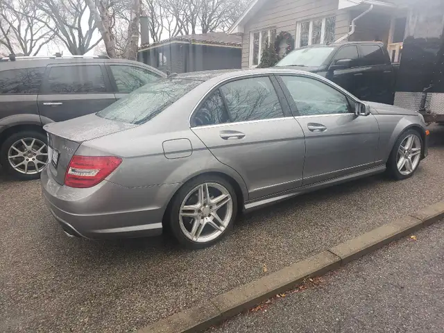 2013 Mercedes C-Class C-350 4Matic - Photo 3