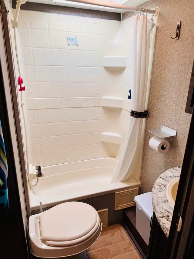 2019 Keystone  Passport Grand Touring - Photo 4