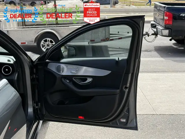 2017 Mercedes-Benz C-Class 300 //AMG PKG | BURMESTER | PANO | LO - Photo 34