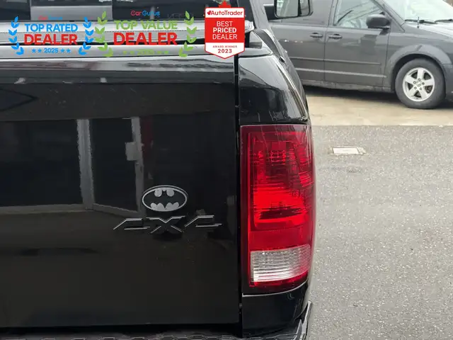 2018 Ram 1500 SLT | HEATED SEATS | BACK UP CAMERA - Photo 9