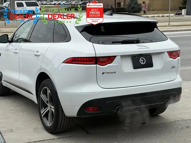 2020 Jaguar F-PACE R-SPORT | PANO | MERIDIAN | LOADED - Photo 13