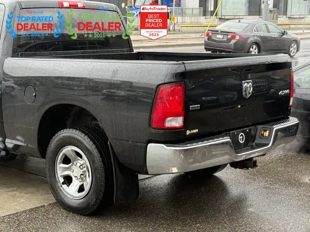 2017 Ram 1500 8ft BOX | SLT 5.7 V8 | NAVI | BACK UP CAMERA | - Photo 14