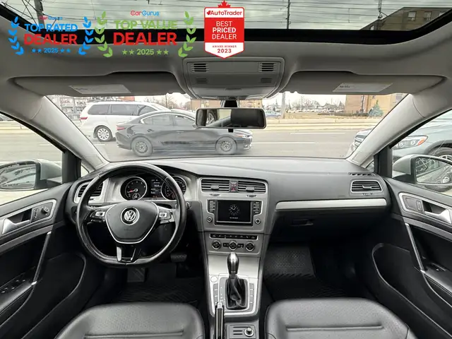 2017 Volkswagen Golf S - Photo 2