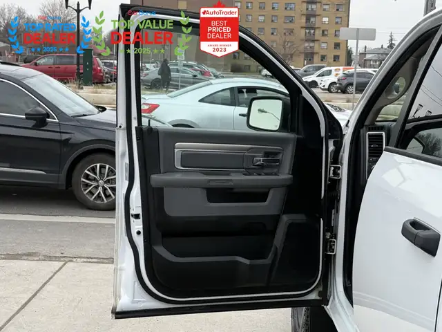 2017 Ram 1500 OUTDOORSMAN | NAVI | HEATED SEATS | REAR CAMERA - Photo 14