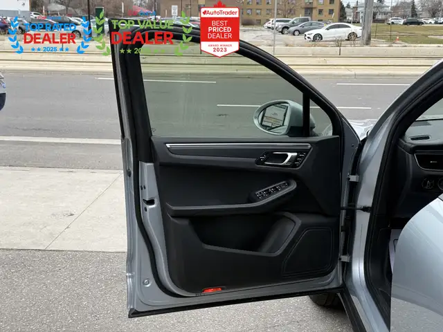 2017 Porsche Macan | PREMIUM | NAVI | LOADED - Photo 13