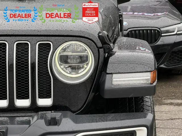 2019 Jeep Wrangler UNLIMITED SAHARA | ONE OWNER | LOADED - Photo 8