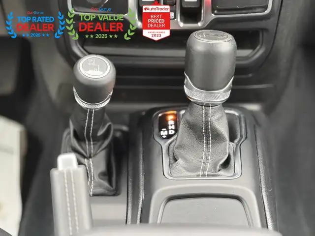 2019 Jeep Wrangler UNLIMITED SAHARA | ONE OWNER | LOADED - Photo 25