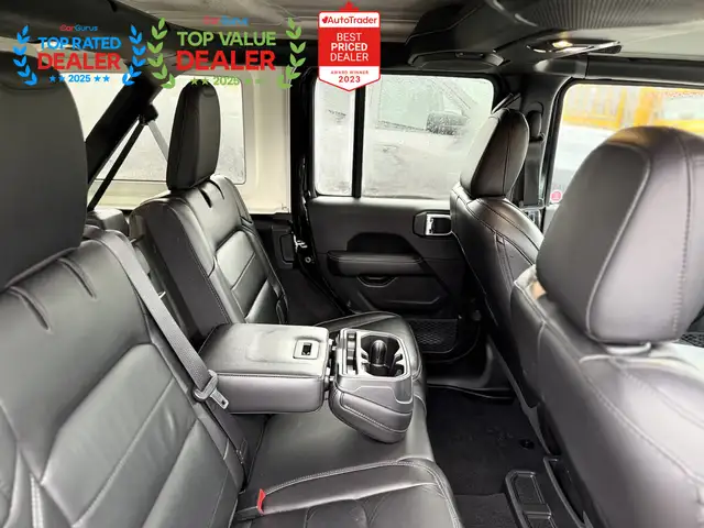 2019 Jeep Wrangler UNLIMITED SAHARA | ONE OWNER | LOADED - Photo 31