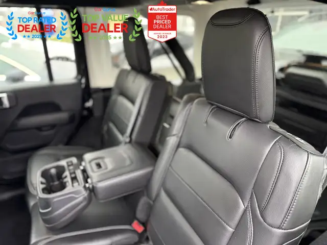 2019 Jeep Wrangler UNLIMITED SAHARA | ONE OWNER | LOADED - Photo 37