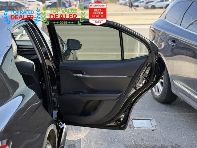 2020 Toyota Camry SE | REAR CAMERA | HEATED SEATS | FINANCE - Photo 28