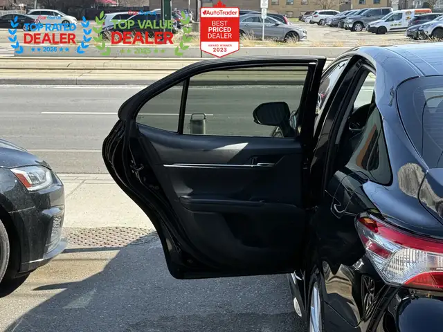 2020 Toyota Camry SE | REAR CAMERA | HEATED SEATS | FINANCE - Photo 32