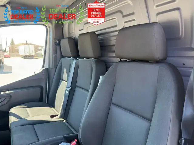 2021 Mercedes-Benz Sprinter 2500 144 SHORT ROOF | 3 SEATER | APP - Photo 2