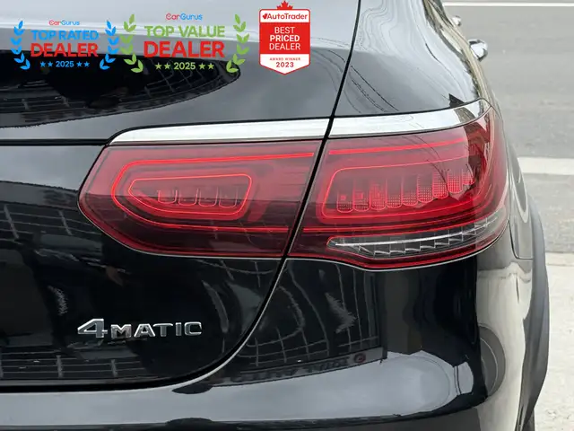 2020 Mercedes-Benz GLC-Class 300 COUPE //AMG PKG | SUNROOF | BUR - Photo 11