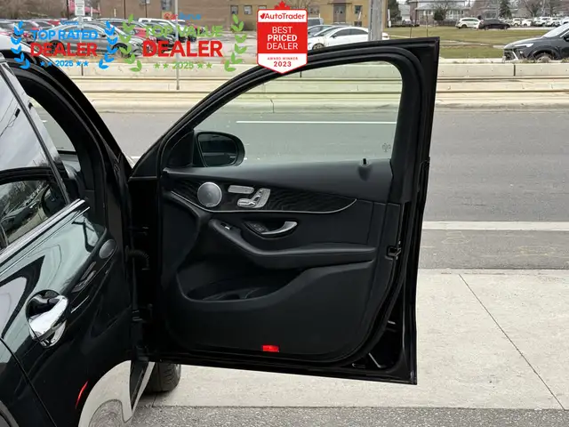 2020 Mercedes-Benz GLC-Class 300 COUPE //AMG PKG | SUNROOF | BUR - Photo 34