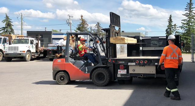 Class 5 Lumber Truck Driver - Photo 2