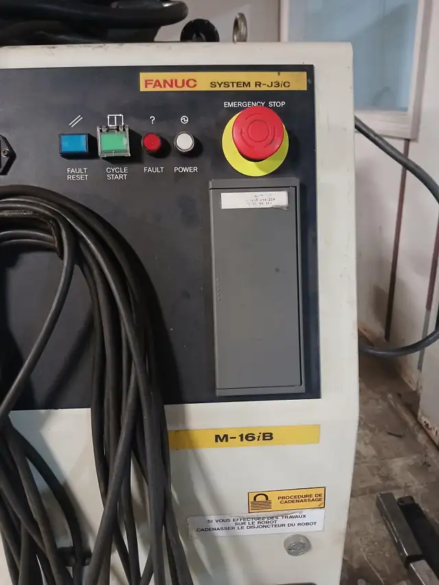 FANUC ROBOT PARTS MOTORS BOARDS CABLES TEACH PENDANTS IN STOCK - Photo 3