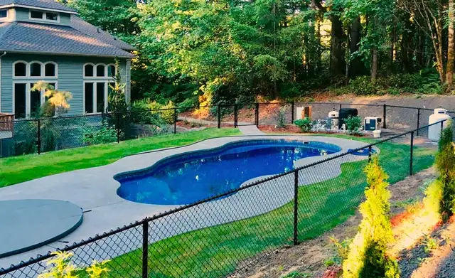 Unique Fence Contracting - Photo 8