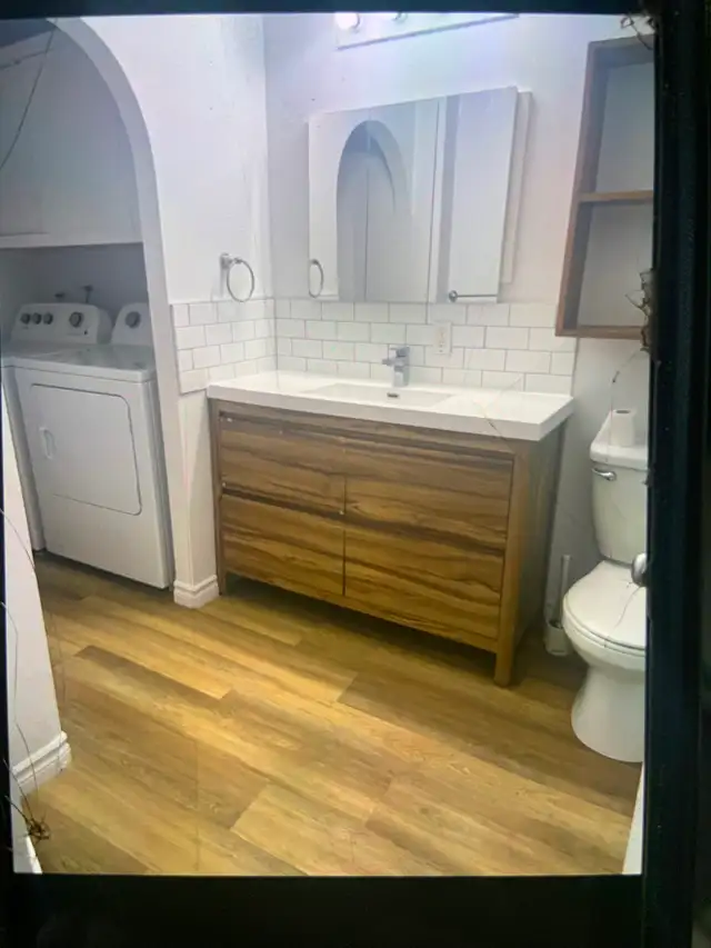 Metro St-Henri:Grand 4 1/2 avec électroménagers,internet et cour - Photo 7