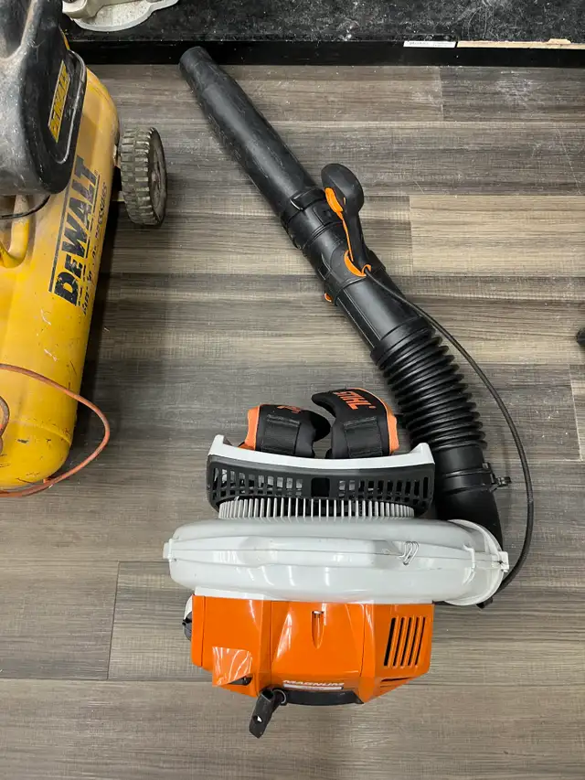 Stihl BR 800 X Magnum Backpack Blower - Photo 4