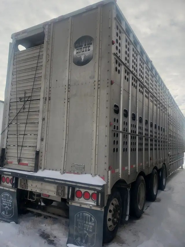 Merritt 53 foot Quad axle cattle liner - Photo 5