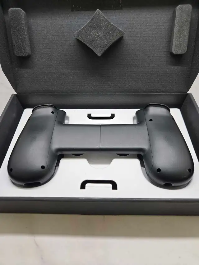 Backbone USB C Controller - Photo 2