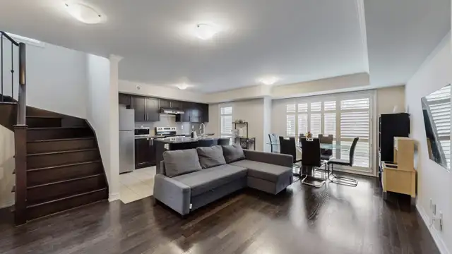 Modern Premium Corner Unit 2BR/2WR Condo - Photo 2