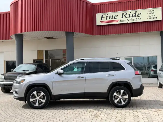 2020 Jeep Cherokee Limited 4WD NO CLAIMS/REMOTE START - Photo 2