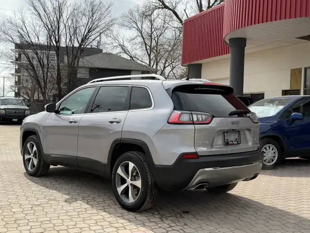 2020 Jeep Cherokee Limited 4WD NO CLAIMS/REMOTE START - Photo 3