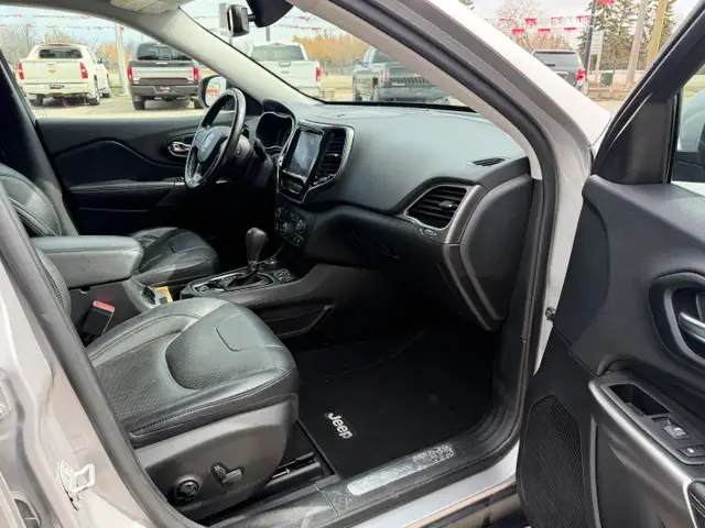 2020 Jeep Cherokee Limited 4WD NO CLAIMS/REMOTE START - Photo 16