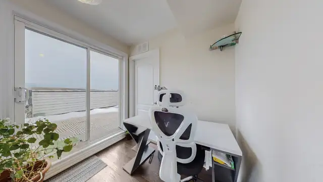 Modern Premium Corner Unit 2BR/2WR Condo Townhouse - Photo 10