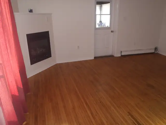 2 Bedroom Main floor apartment for rent - Photo 3