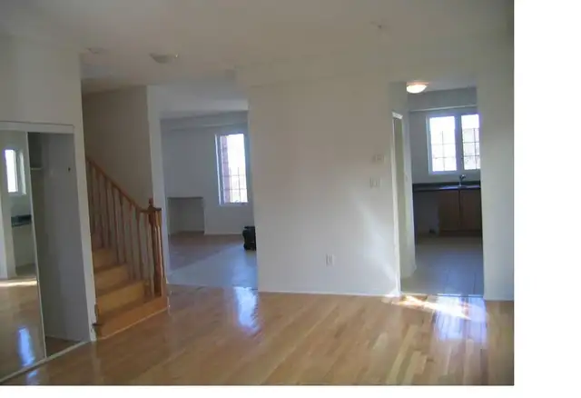 4-Bedroom Detached Upper Unit | North Oshawa - Photo 4