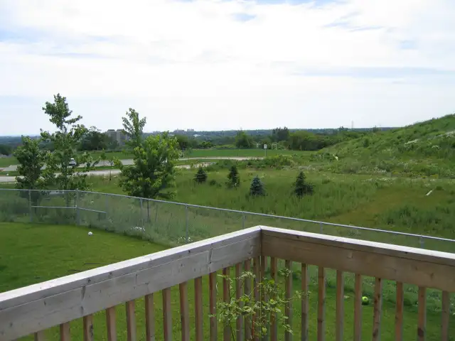 4-Bedroom Detached Upper Unit | North Oshawa - Photo 10