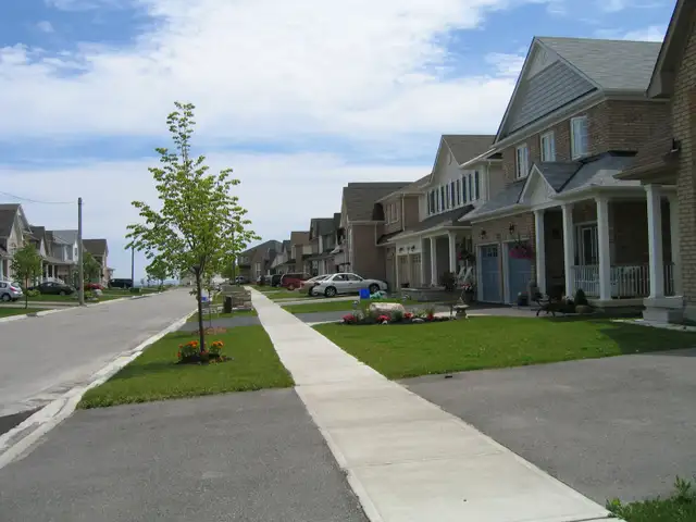 4-Bedroom Detached Upper Unit | North Oshawa - Photo 20