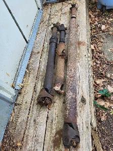 late 197 0 4x4 drive shafts for Ford F-150