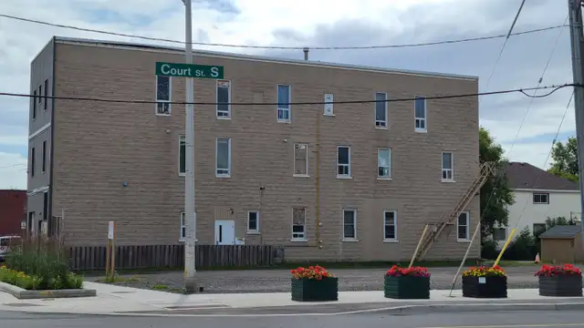 Student Rooms for Rent – Downtown Thunder Bay | $650–$800/mo Al