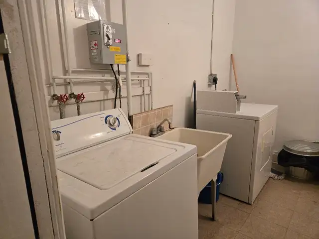 Student Rooms for Rent – Downtown Thunder Bay | $650–$800/mo Al - Photo 6