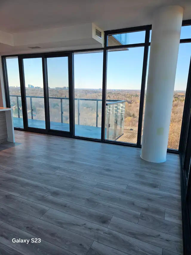 New 2 Bedroom   Den Corner Suite with Ravine Views in North York - Photo 3