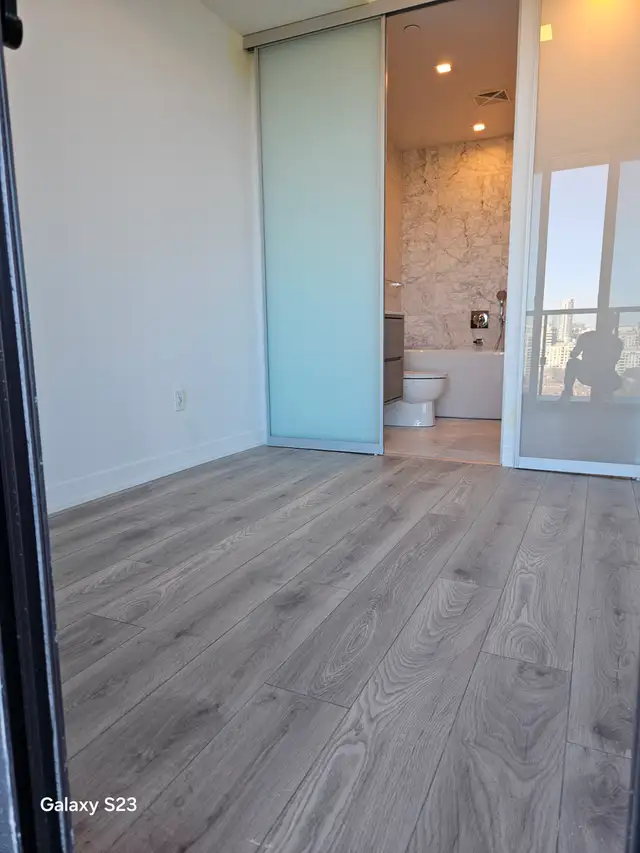 New 2 Bedroom   Den Corner Suite with Ravine Views in North York - Photo 6