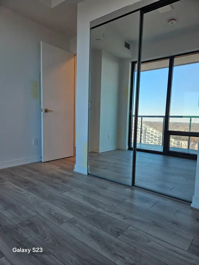 New 2 Bedroom   Den Corner Suite with Ravine Views in North York - Photo 8