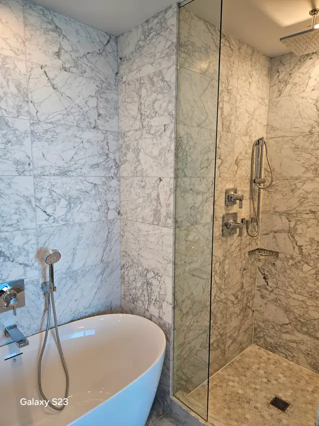 New 2 Bedroom   Den Corner Suite with Ravine Views in North York - Photo 10