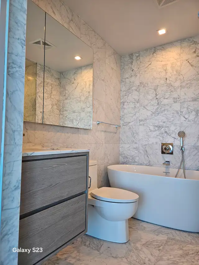 New 2 Bedroom   Den Corner Suite with Ravine Views in North York - Photo 11