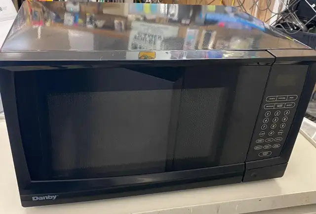 Danby Microwave Oven