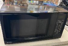 Danby Microwave Oven