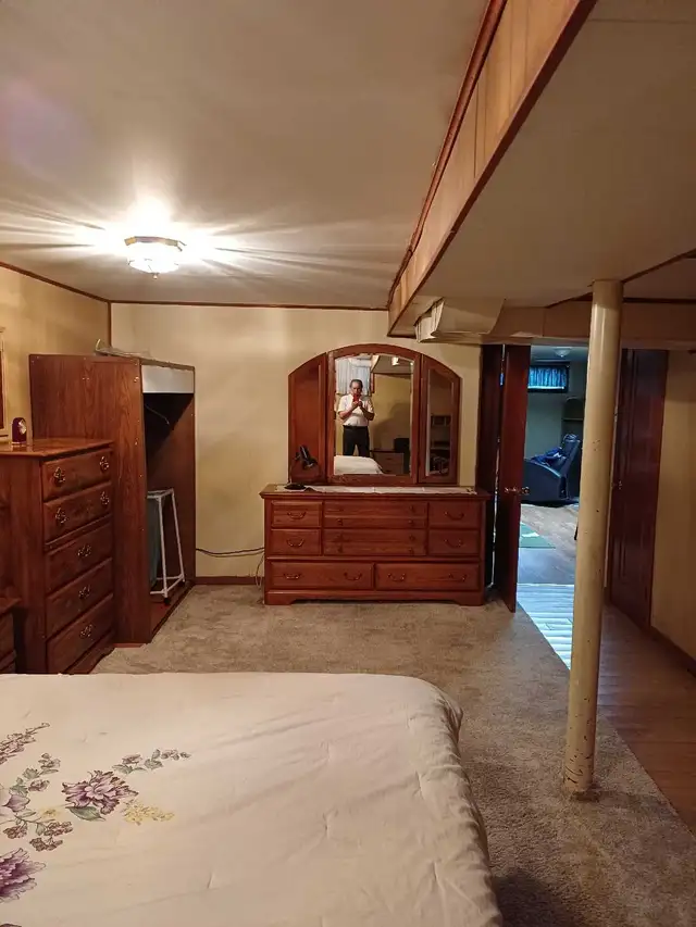 Basement Apartment - 1 Bedroom Available for Rent - Photo 10