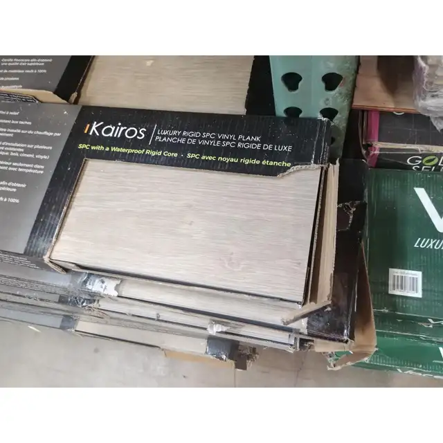 Assorted discontinued laminate flooring, various styles and colo - Photo 7