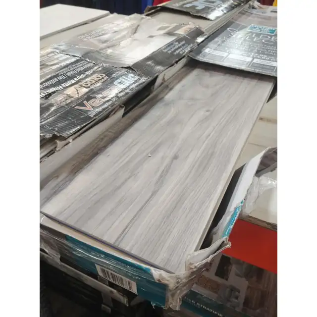 Assorted discontinued laminate flooring, various styles and colo - Photo 9