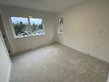 Exquisite 3 Bed   1 den Townhomes in Guildford for Rent! - Photo 4