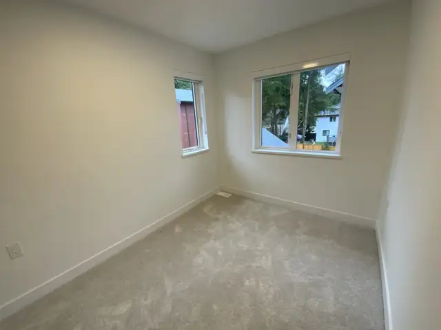 Exquisite 3 Bed   1 den Townhomes in Guildford for Rent! - Photo 6