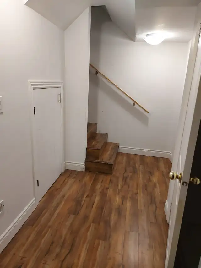 2 plus Den Legal Basement Apartment for Rent - Photo 4